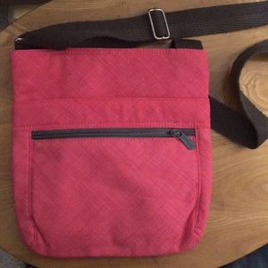 Thirty-One crossbody bag-NWOT-MOVING SALE***
